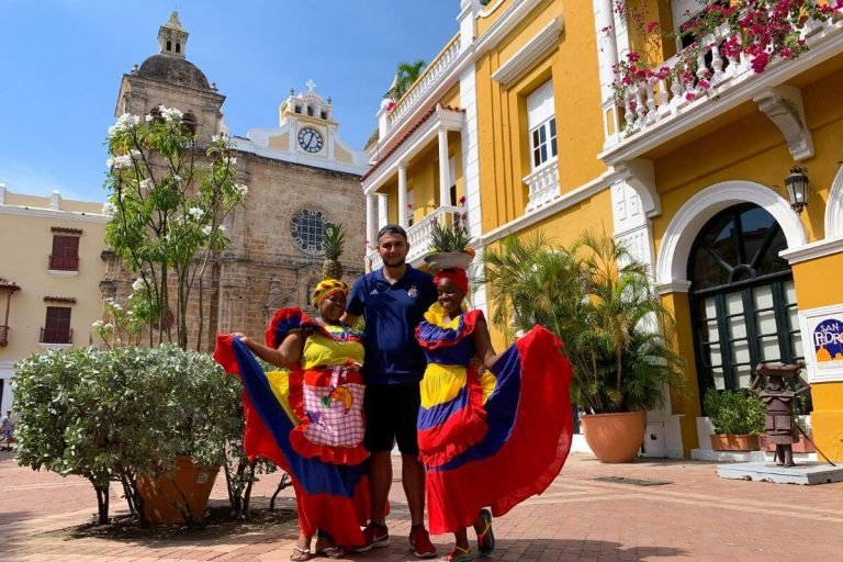 Cartagena colorful streets – one of the top 10 places to visit in Colombia