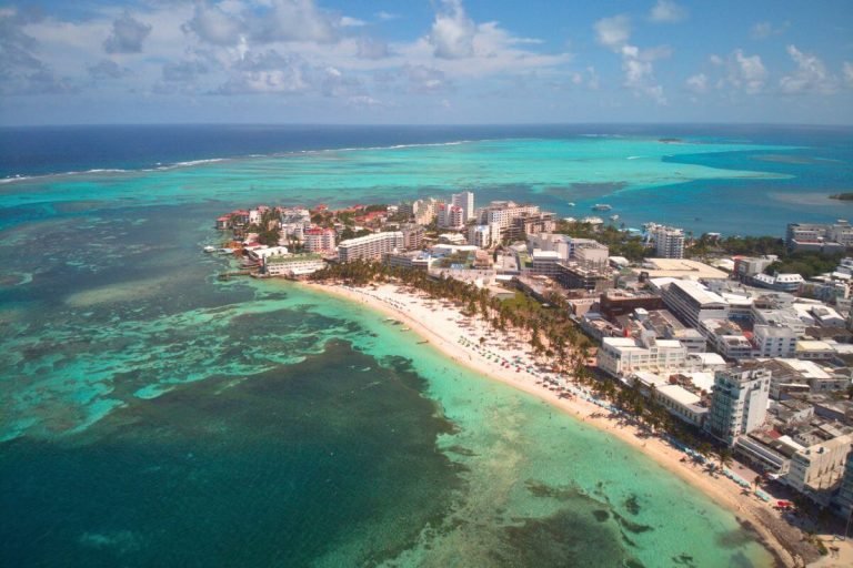 San Andres island – one of the top 10 places to visit in Colombia
