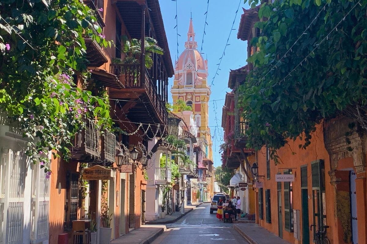 Historic street in Cartagena’s Old Town – things to do in Cartagena